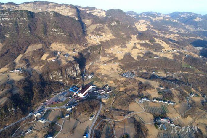8、火燒坪鄉(xiāng)地貌航拍（郭寒 攝）
